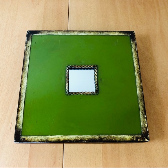 NWT Vintage Decorative Art Wall Mirror - Picture 2 of 5